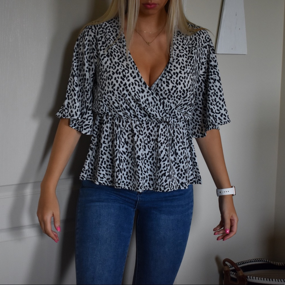 Pretty Little Thing Black and White Top
